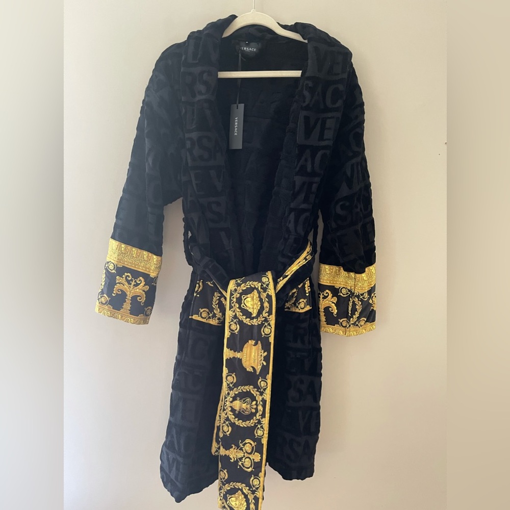 Black Versace Robe Size Small in Women’s